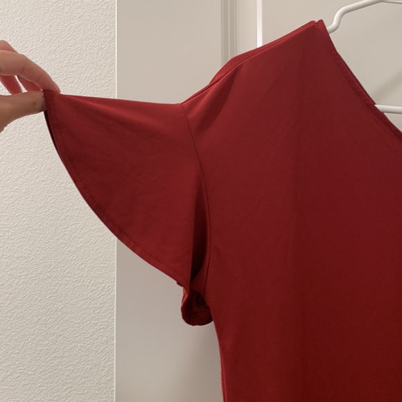 Like new, worn once Uniqlo flutter sleeve V neck shirt - Picture 2 of 4